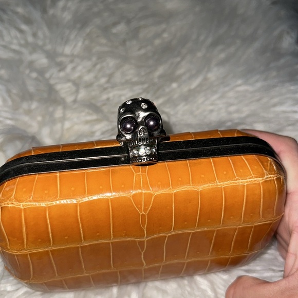 Eileen Kramer McQueen Skull Box Alligator Clutch $1295 - Picture 4 of 5